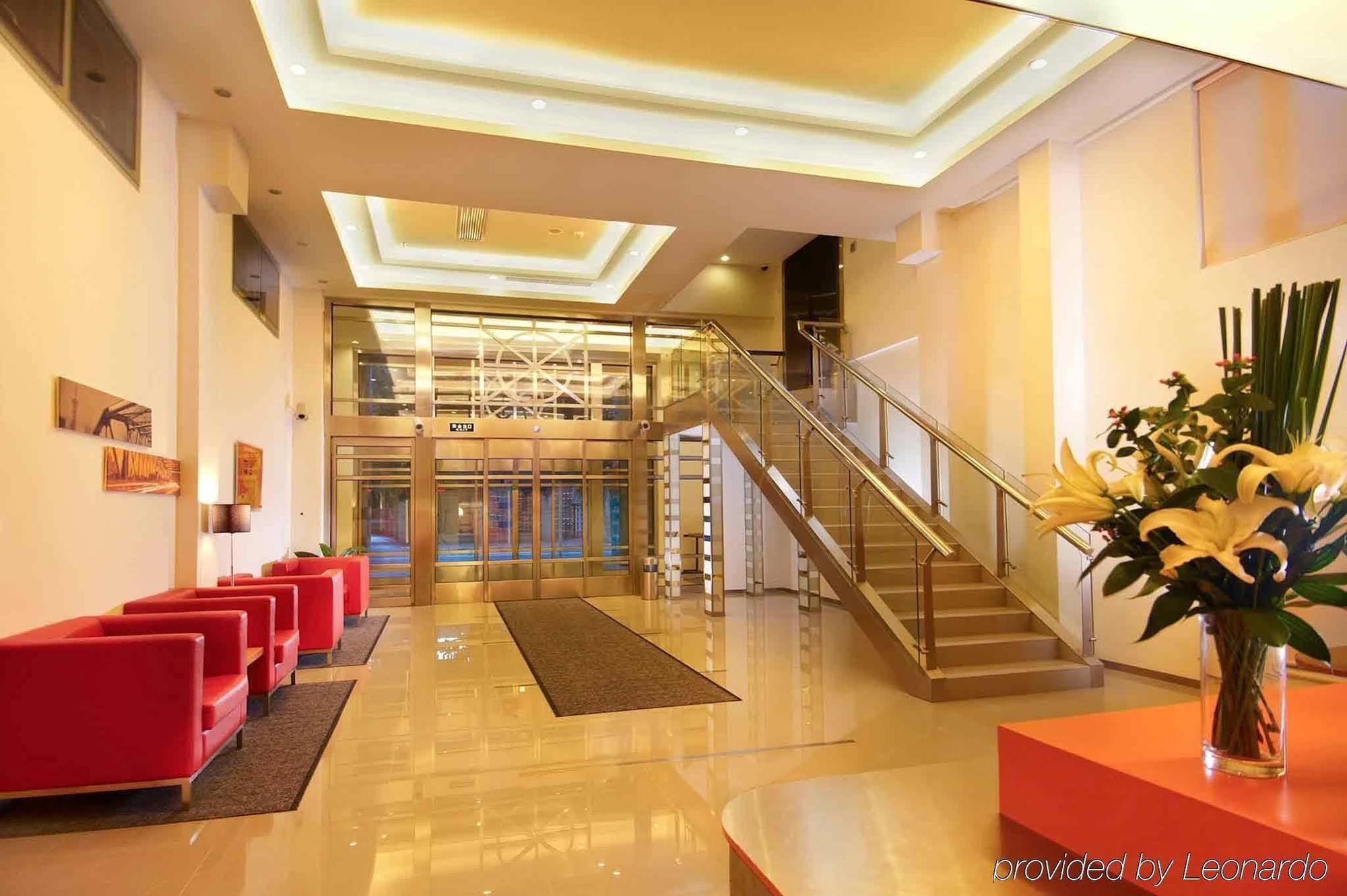 Ibis Shanghai Xujiahui Exterior photo